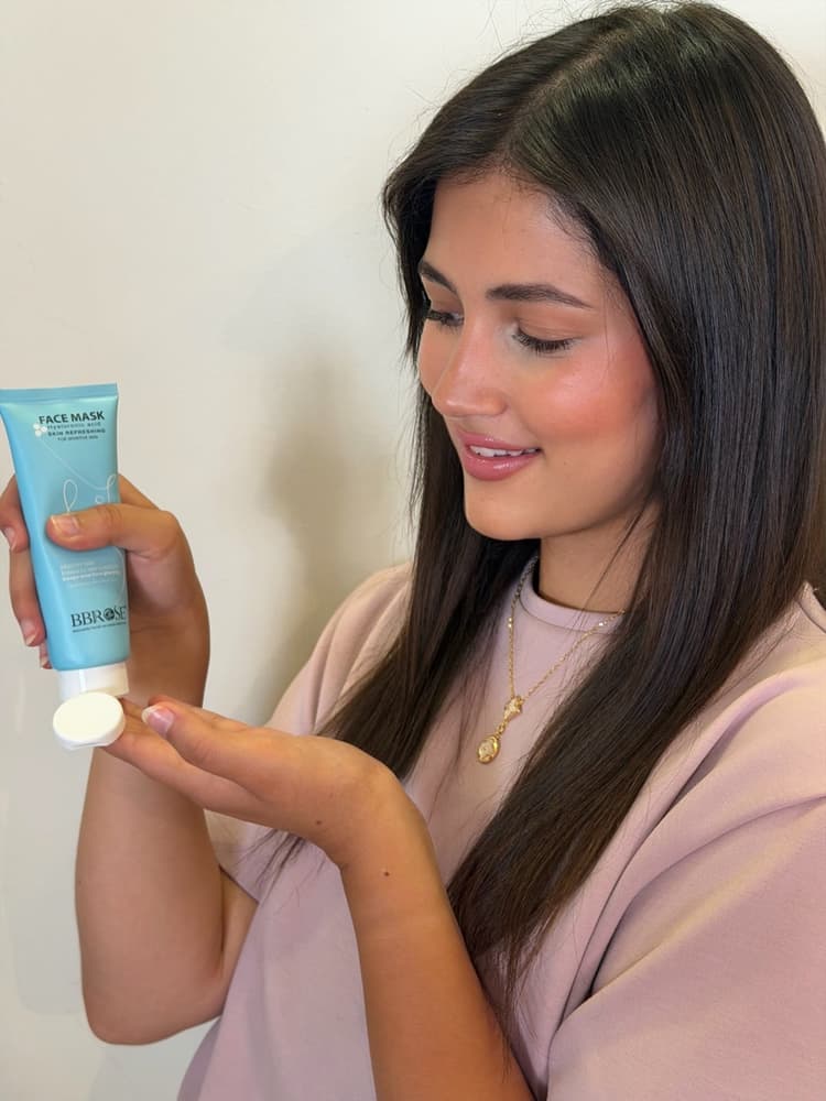 Leen AlSaidie with Hyaluronic Acid Face Mask